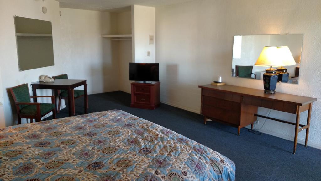 Essex House Motel ลิตเติลตัน ภายนอก รูปภาพ