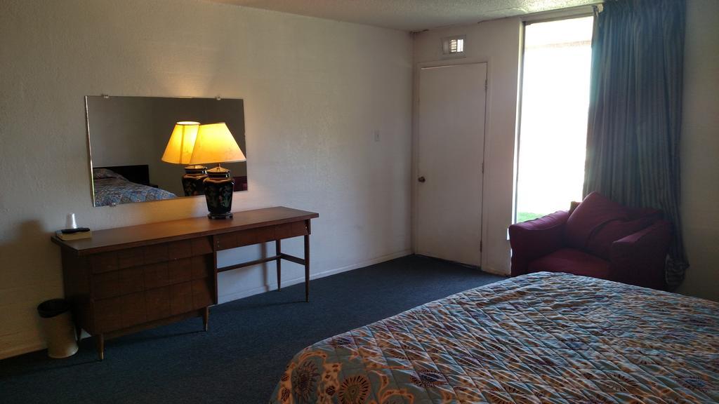Essex House Motel ลิตเติลตัน ภายนอก รูปภาพ