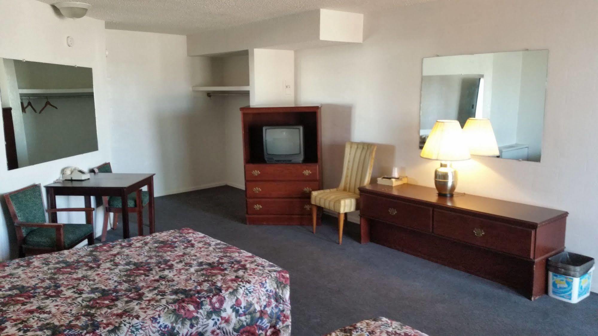 Essex House Motel ลิตเติลตัน ภายนอก รูปภาพ